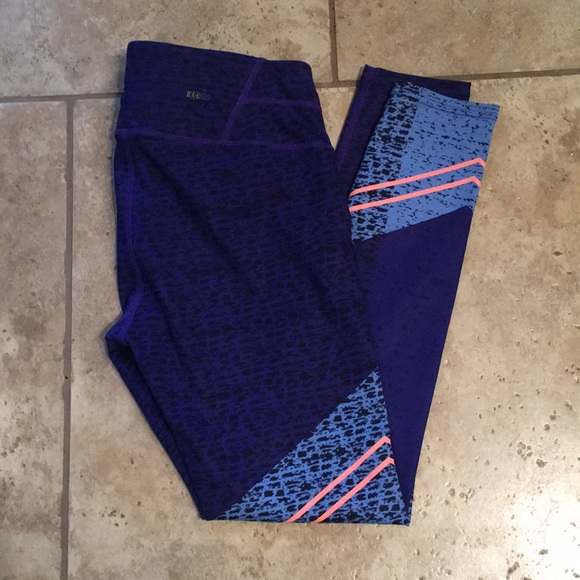 Athleta Pants - Athleta leggings